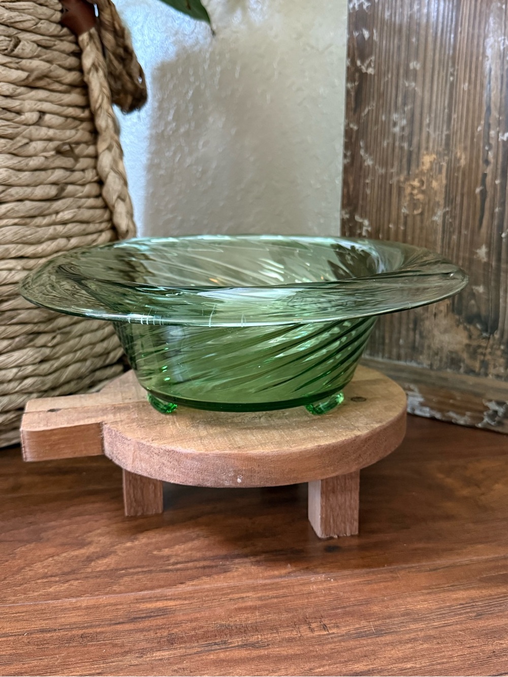 Vintage Fostoria Uranium Green Swirl  Footed Bowl